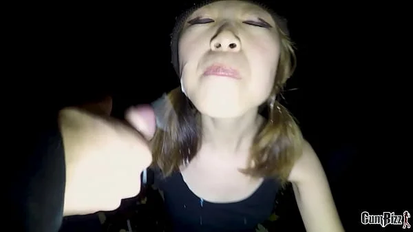 Asian teen quickly finish up her public blowbang before curfew